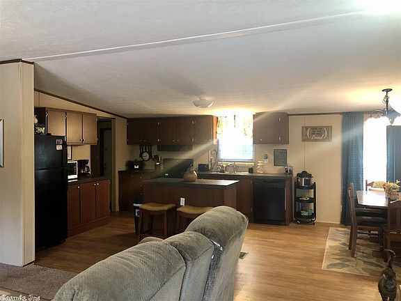 3rd image of 701 County Road 3433