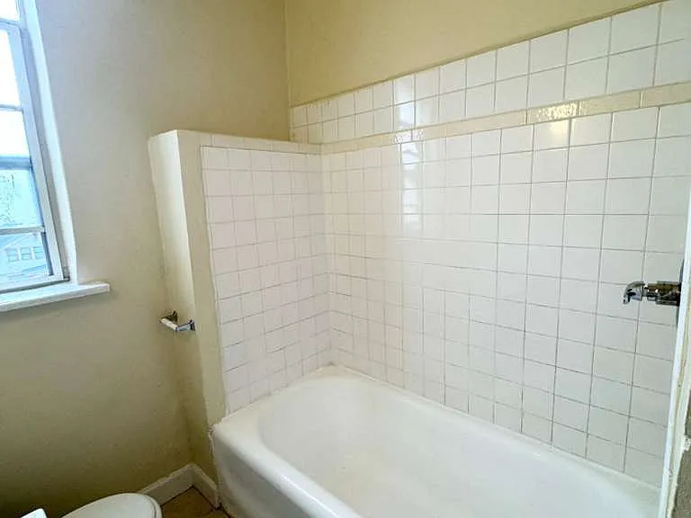 900 S Kingsley Dr #407 — Photo 15