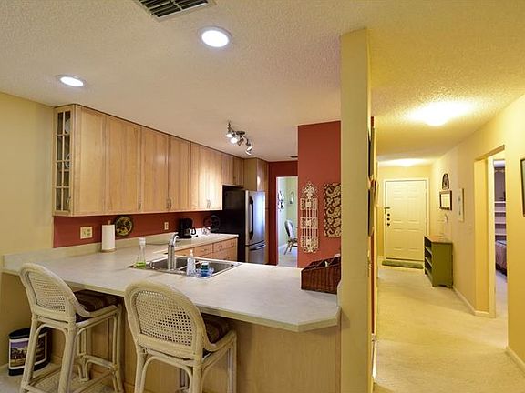 4th image of 1198 Falcon Dr #1198