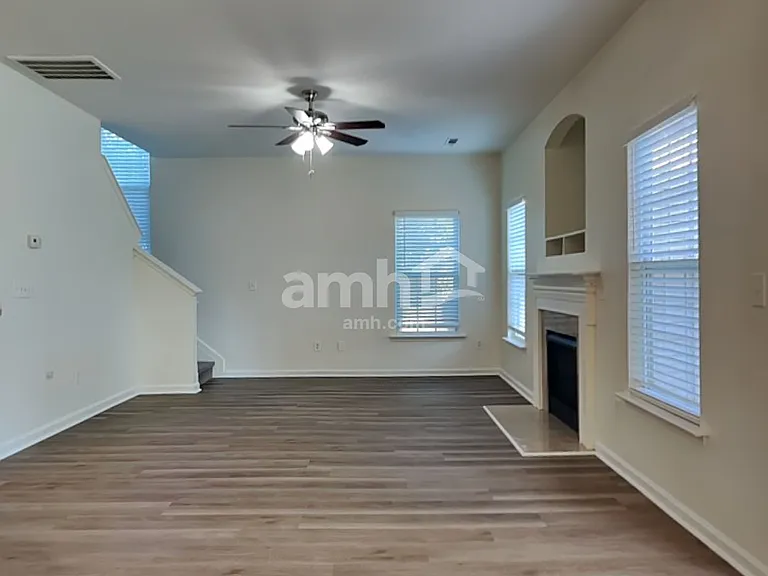 415 Caperton Way — Photo 8