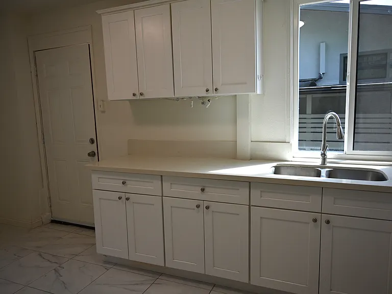 181 E Alegria Ave — Photo 16