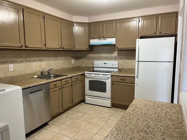 10 M Dennison Dr