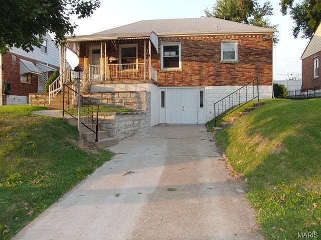 1st image of 23 Lemay Gardens Dr