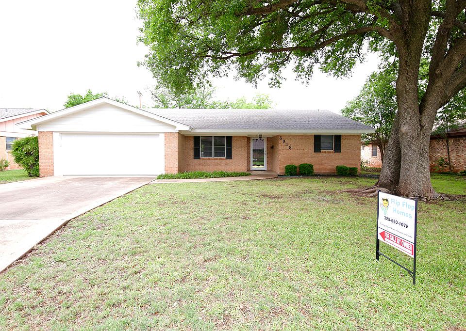 1st image of 3918 Brook Hollow Dr