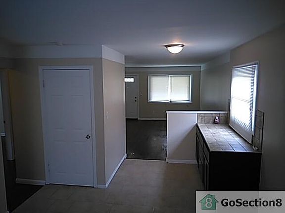 5th image of 5410 Croissant St