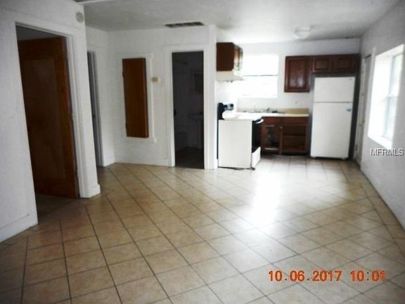 4th image of 1506 Carmel Ave