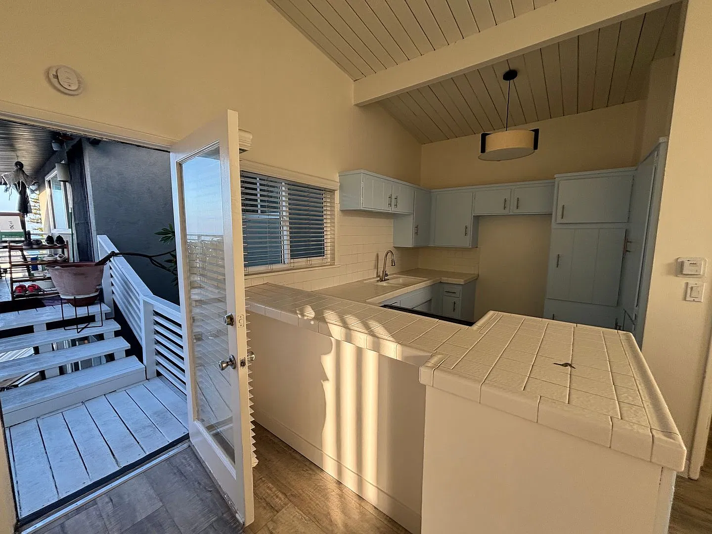 2201 Manhattan Avenue, Manhattan Beach — Photo 3