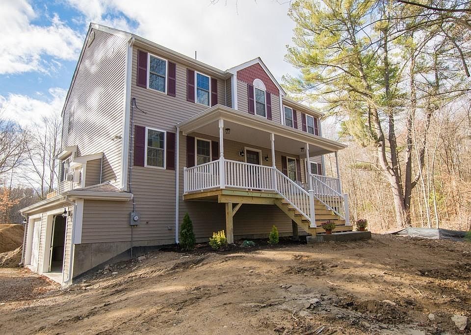 1st image of 332 Bedford St