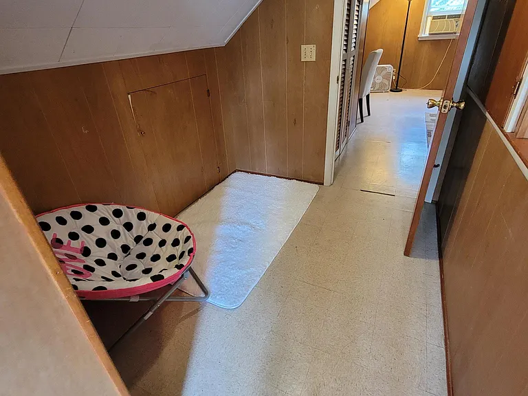 113 Rossiter Rd — Photo 11