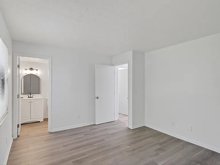 3175 Roesch Blvd #17 — Photo 24