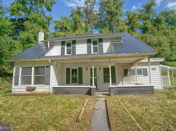 331 Strodes Run Rd, Lewistown, PA 17044