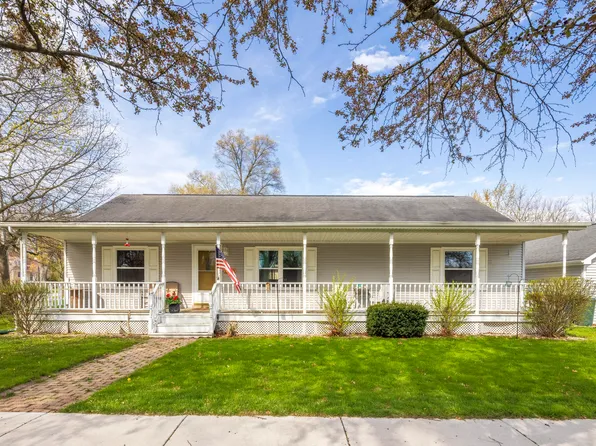1040 E Elm St, Griffith, IN 46319