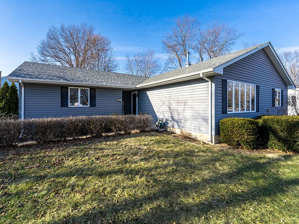 335 Boulder Hill Pass, Oswego, IL 60543 Zillow