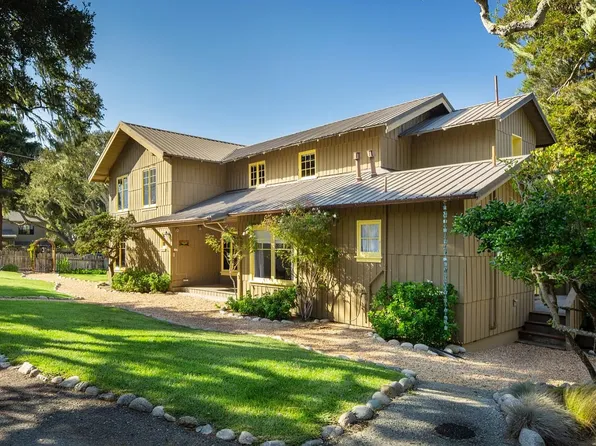 923 14th St, Pacific Grove, CA 93950