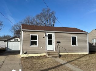 903 N 2nd St, Norfolk, NE 68701