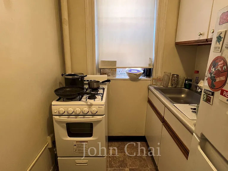 225 Kelton St #1 — Photo 17