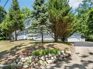 2 Wood St, Coventry, RI 02816