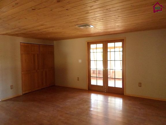 3rd image of 4270 Rocky Acres Trl