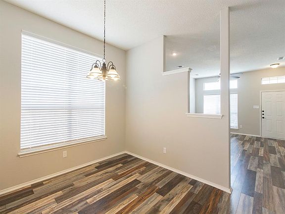 3rd image of 9133 River Trails Blvd