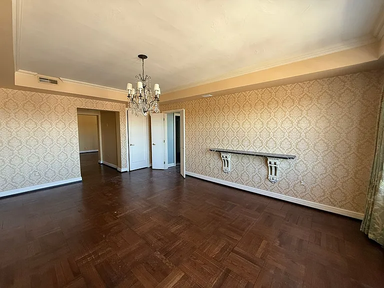 The Royal York Apartments — Photo 91