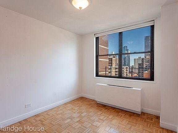 3rd image of 201 E 87th St APT 11C