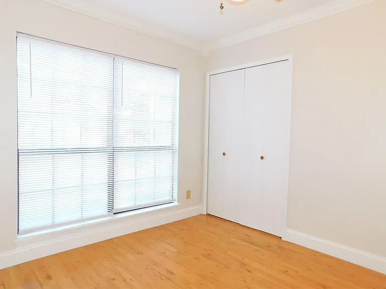 2716 Mistywood Ln — Photo 18