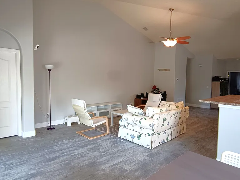 1040 Venetian Dr #201 — Photo 7