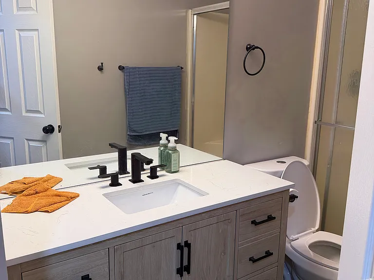 10480 Ashby Place Ln — Photo 6