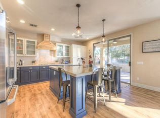 1137 N Apollo Dr, Chandler, AZ 85224
