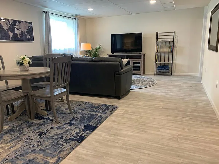 E Woodland Dr — Photo 26