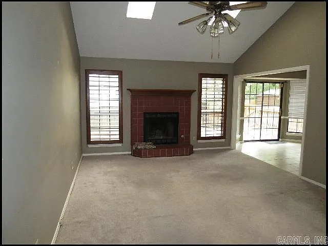 3 bed, 2.0 bath, 1360 sqft, $1,500 — Photo 3