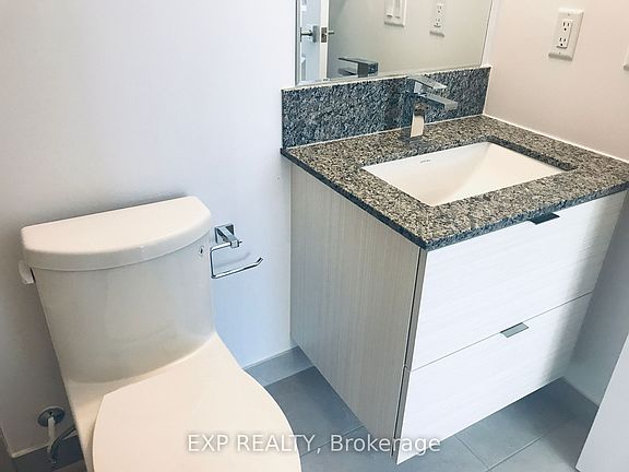 3rd image of 36 Elm Dr W #1010