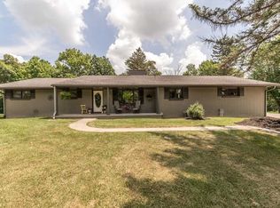 975 N Water St, Albany, IN 47320