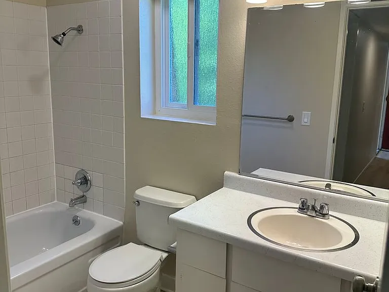 2510 Yulupa Ave — Photo 8