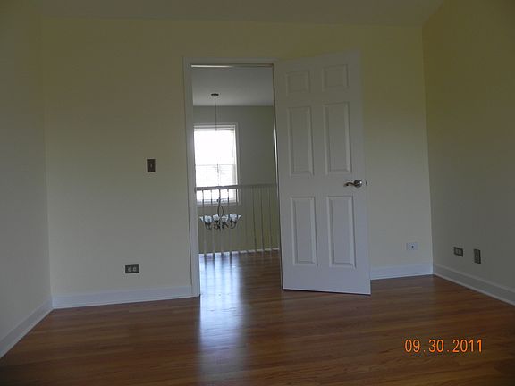 4th image of 224 Winnsboro Ct Unit C