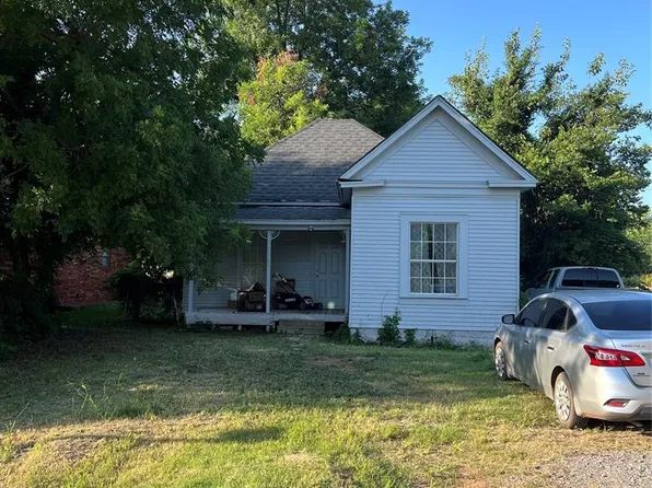 1117 W Pennsylvania Ave, Chickasha, OK 73018