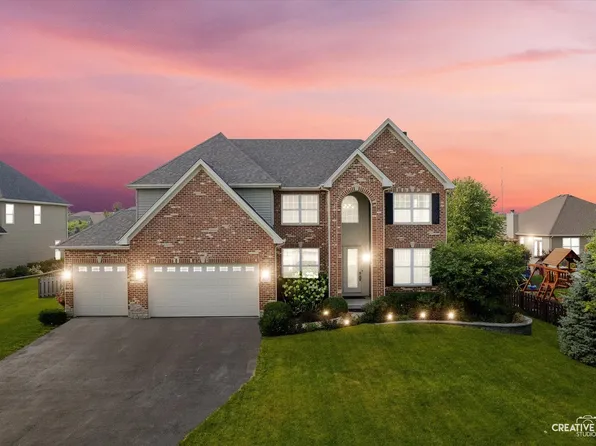 825 Carly Ct, Yorkville, IL 60560