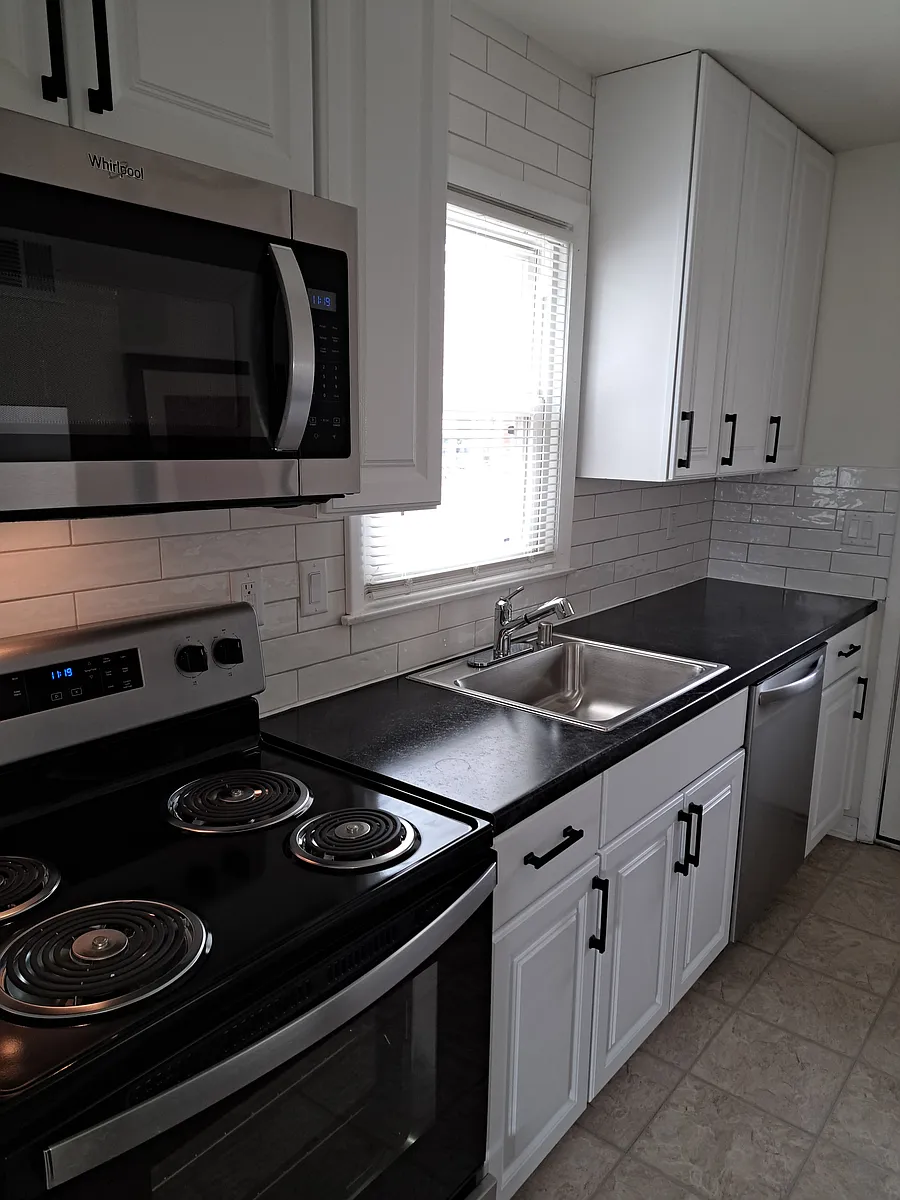 Building Photo - 4314 Mohawk Dr #1