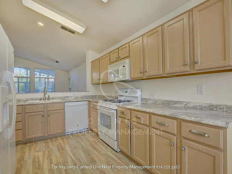 7124 Owls Clover Way — Photo 10