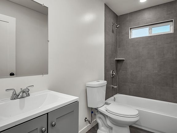 5th image of 5844 1/2 Denver Ave #A