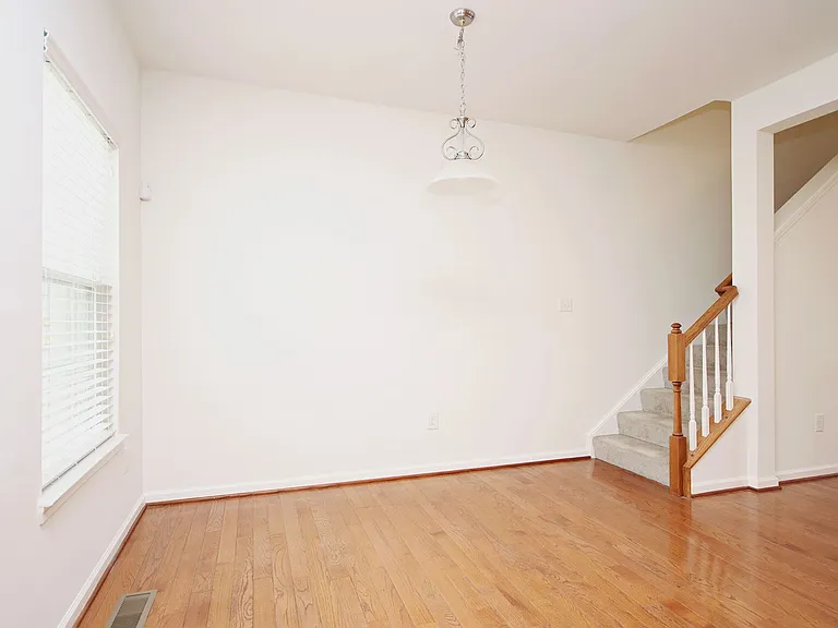 1557 Montessori Ter — Photo 12