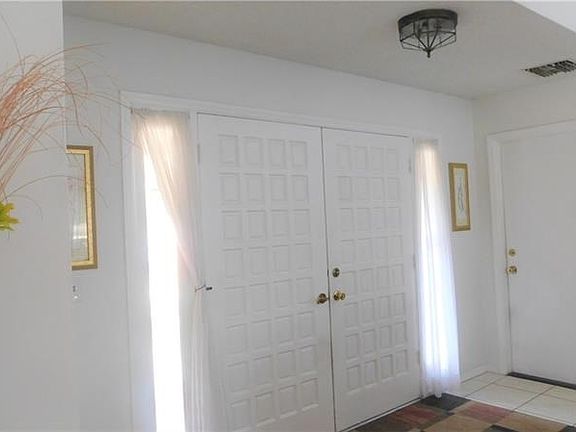 2nd image of 34425 Cedarfield Dr