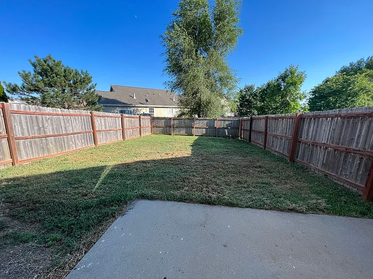 5107 Veronica Dr — Photo 12