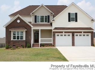 6020 Cornfield L81jcs Ave, Fayetteville, NC 28314