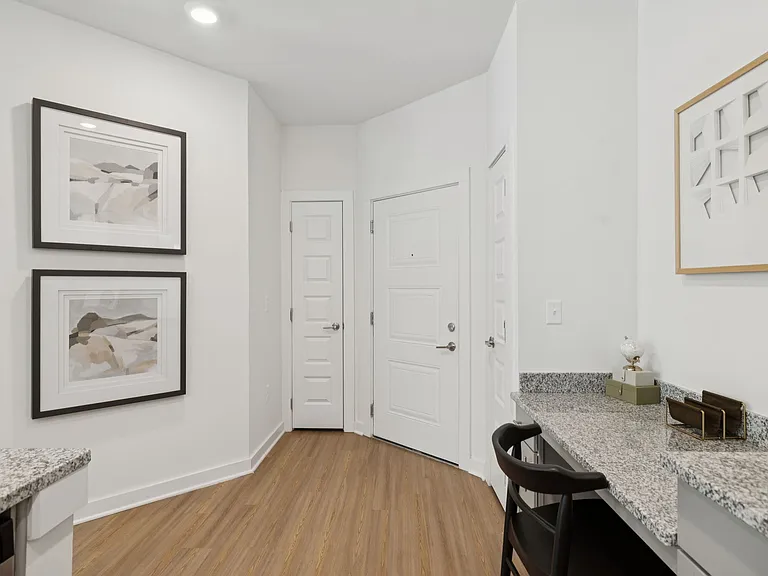 Sanctuary Bluff Apartments — Photo 32
