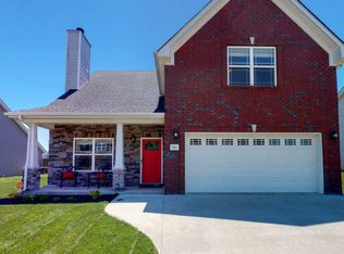 924 Cherry Blossom Ln, Clarksville, TN 37040