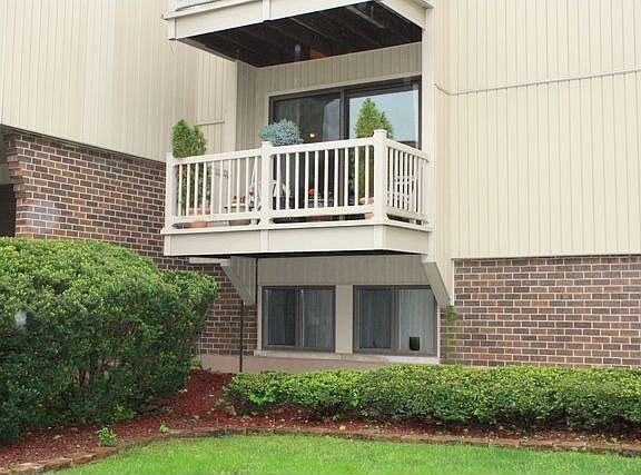 2nd image of 500 Woodingham Dr APT 12