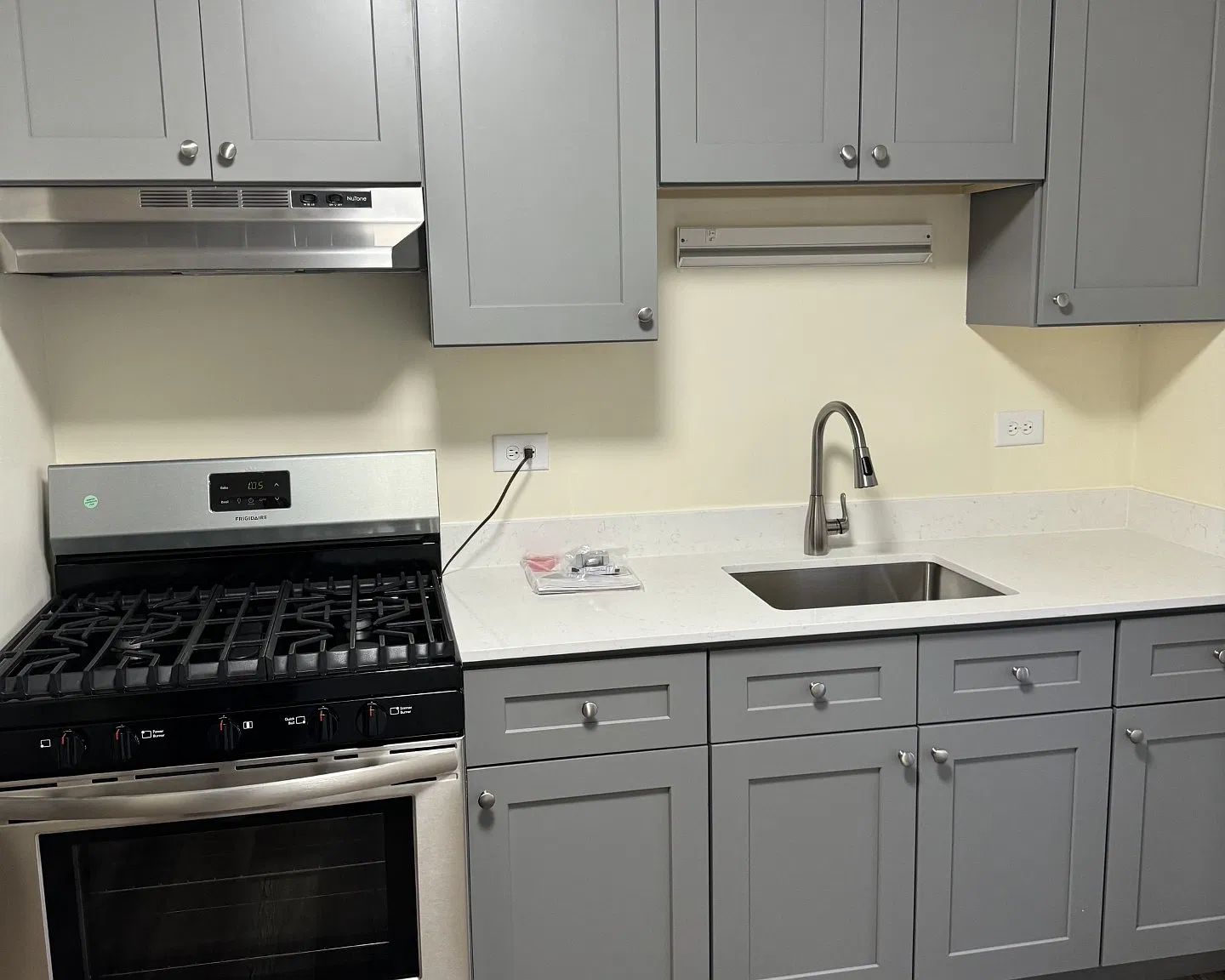 2 bed, 815 sqft, $1,800 — Photo 3