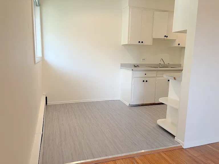 2404 2nd St SW #205 — Photo 3