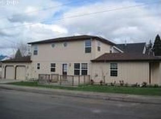 324 Eckerd Ave, Molalla, OR 97038